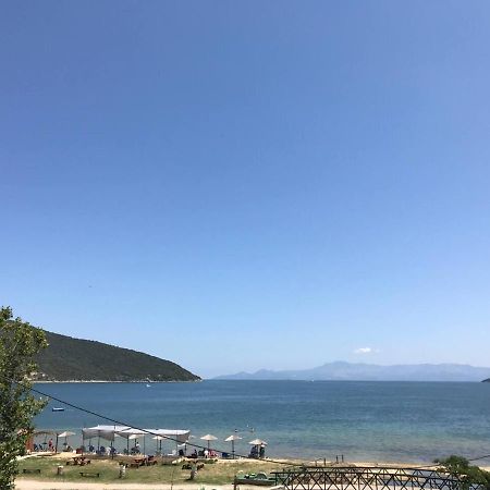 Peramos Luxury Daire Néa Péramos Dış mekan fotoğraf